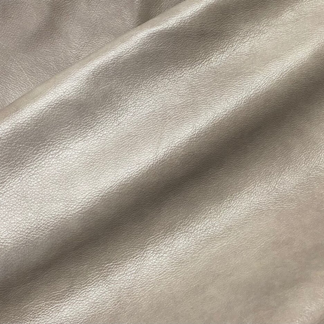 Lustrous