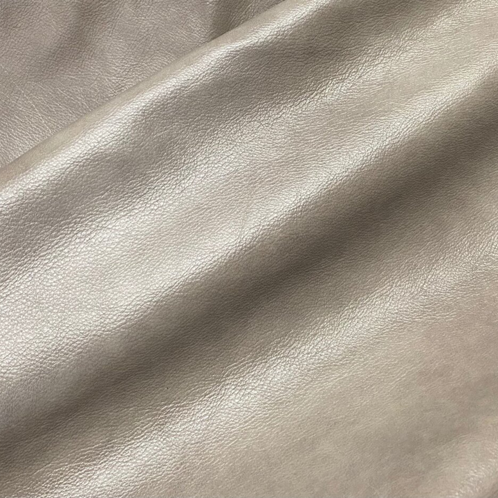 Lustrous